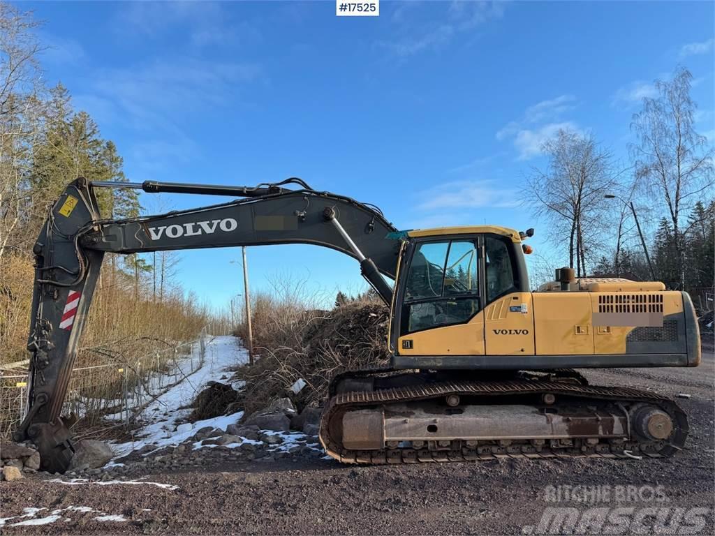 Volvo EC240CL Tracked excavator w/ bucket WATCH VIDEO Escavatori cingolati