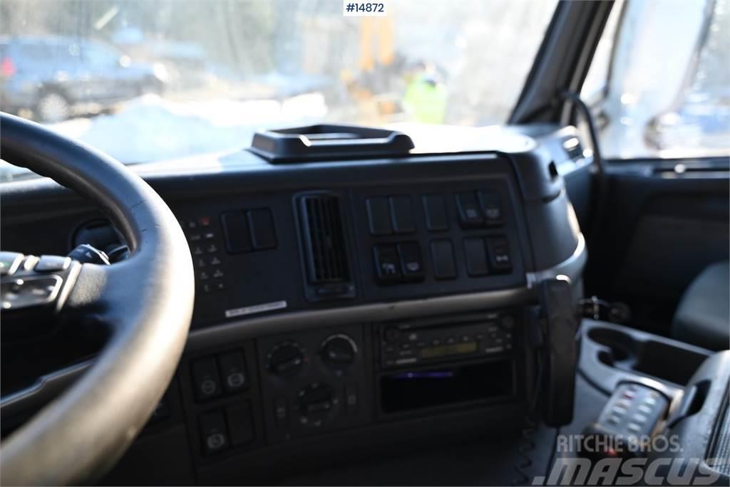 Volvo FM300 4x2 Machine freight/flatbed truck rep. objec Camion con sponde ribaltabili