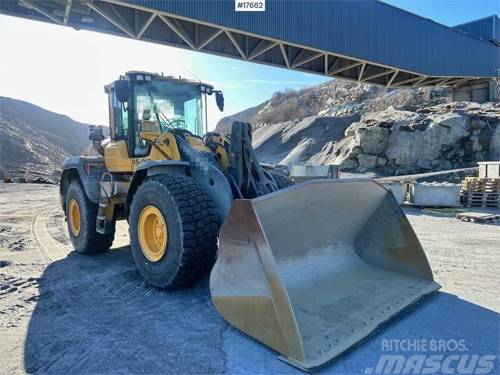 Volvo L110H Wheel loader w/ Bucket and weight. Certified Pale gommate