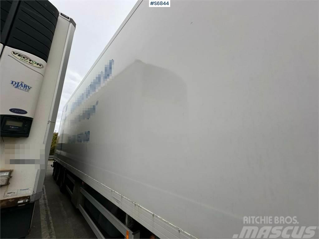 Ekeri L/L-5 refrigerated trailer with openable side & re Rimorchi a temperatura controllata