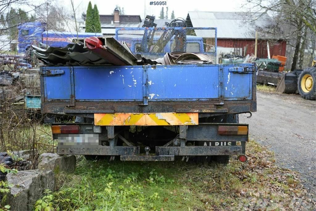 Volvo F610 4x2 Old truck with crane REP.OBJECT Autogru