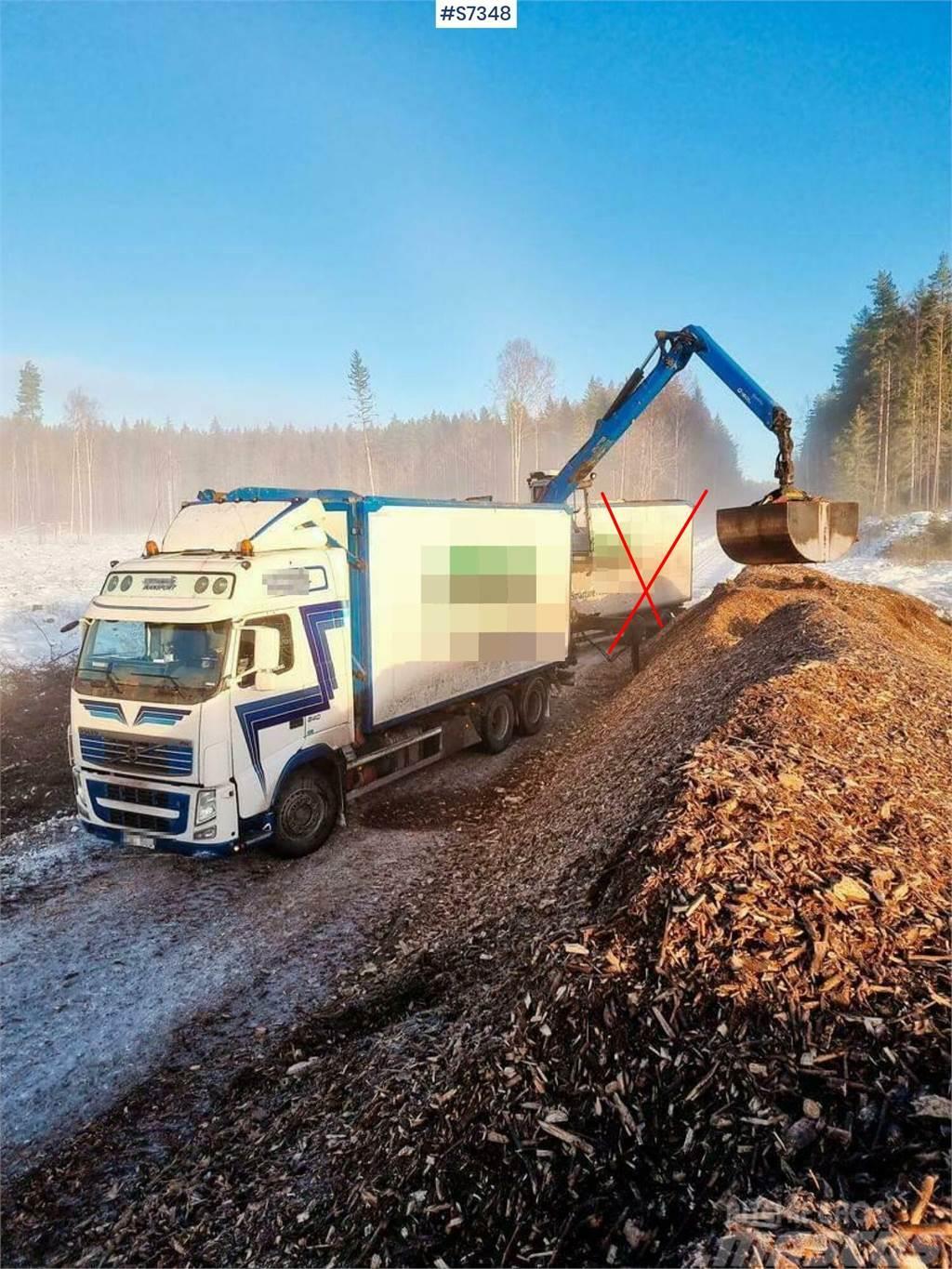 Volvo FH 6*4 Chip Truck with Palfinger crane Camion cassonati