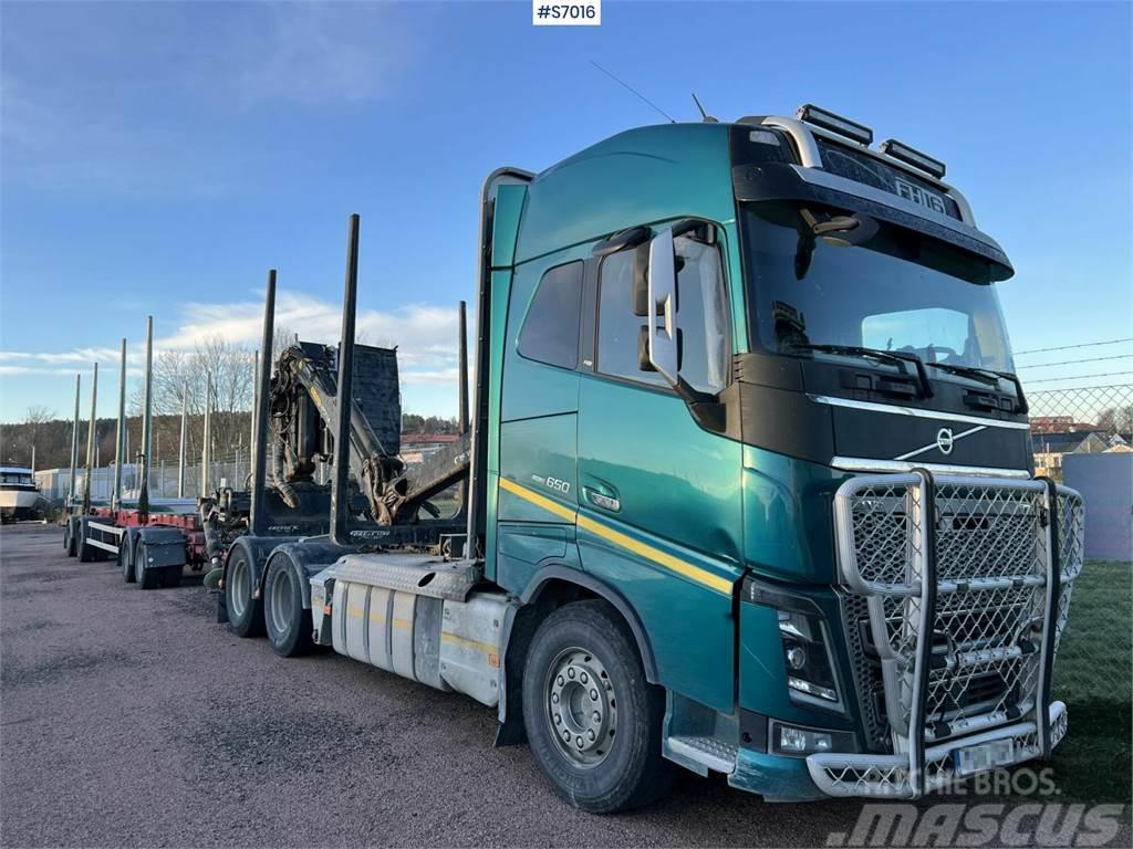 Volvo FH16 Timber truck with trailer and crane Camion trasporto legname