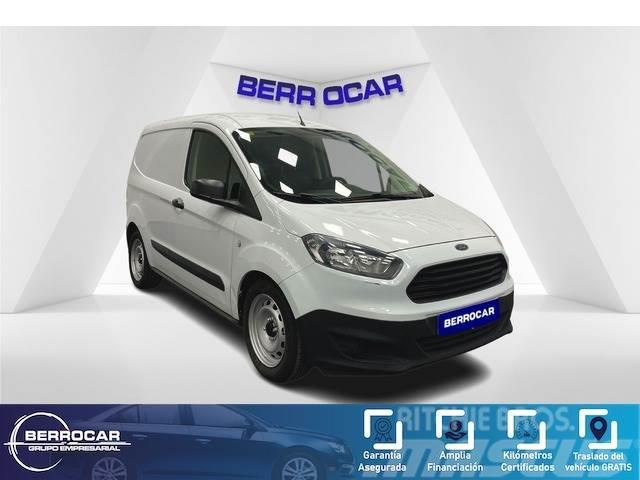 Ford Transit Courier Furgone chiuso