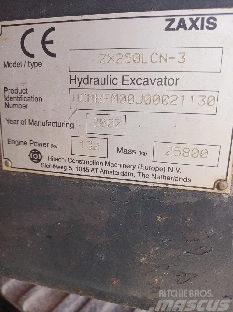 Hitachi ZX 250 LC N-3 Escavatori cingolati