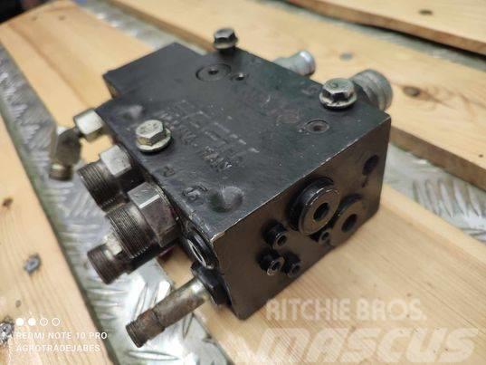 Kubota (27192) brake hydraulic block Componenti idrauliche