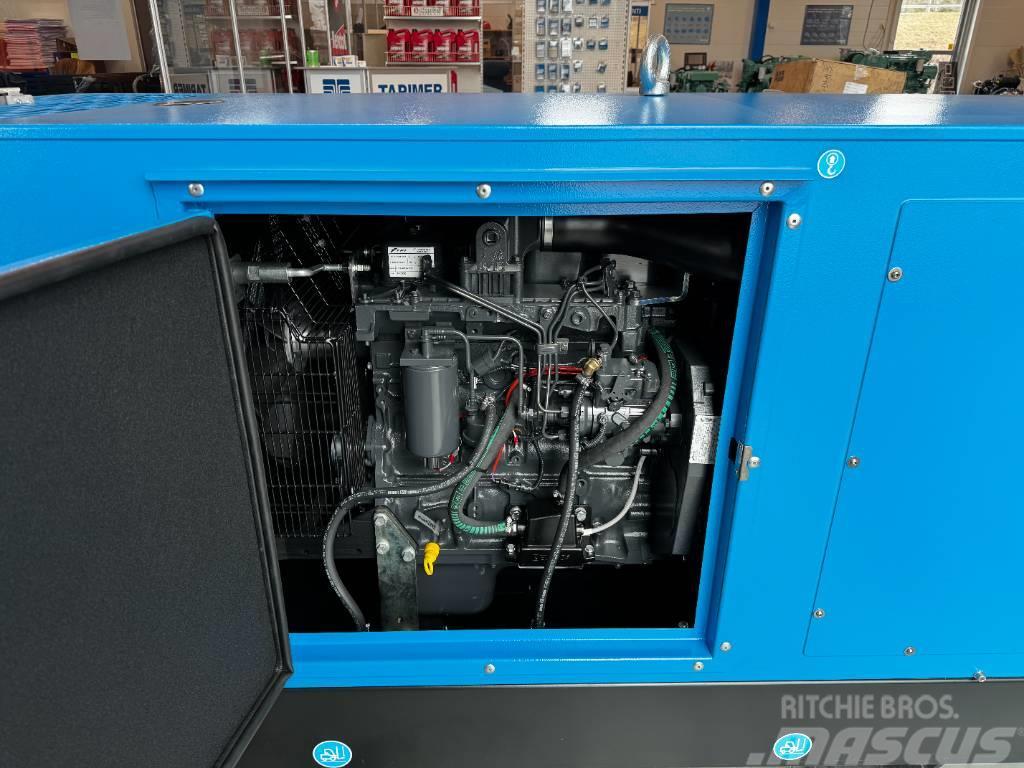 Iveco FPT 40 KVA Dieselaggregaatti kotelossa Generatori diesel