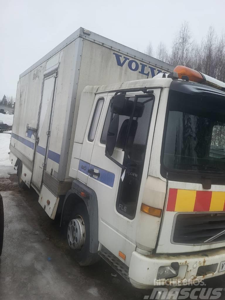 Volvo FL608/3700 Container speciali