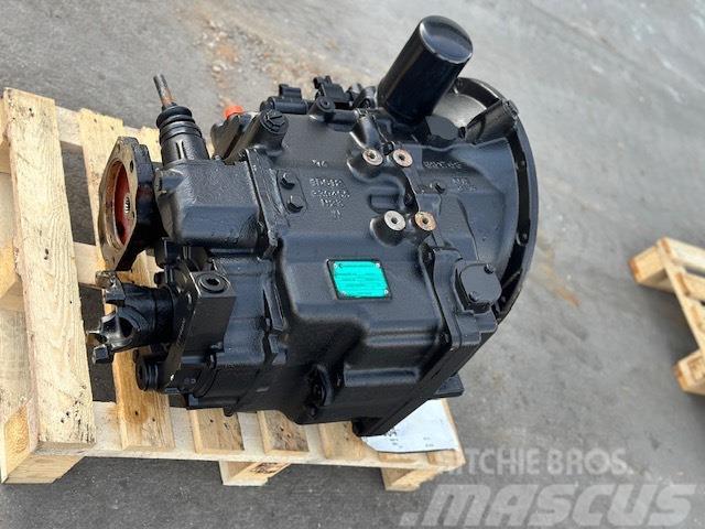 New Holland Carraro TLB1 UP (2WD) new transmission Terne