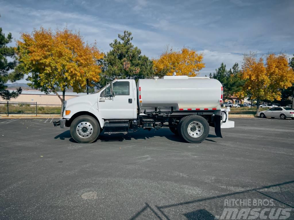 Ford F 750 Autocisterne