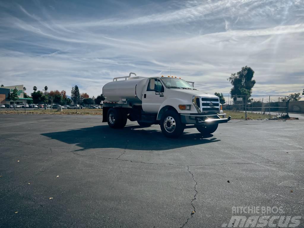 Ford F 750 Autocisterne