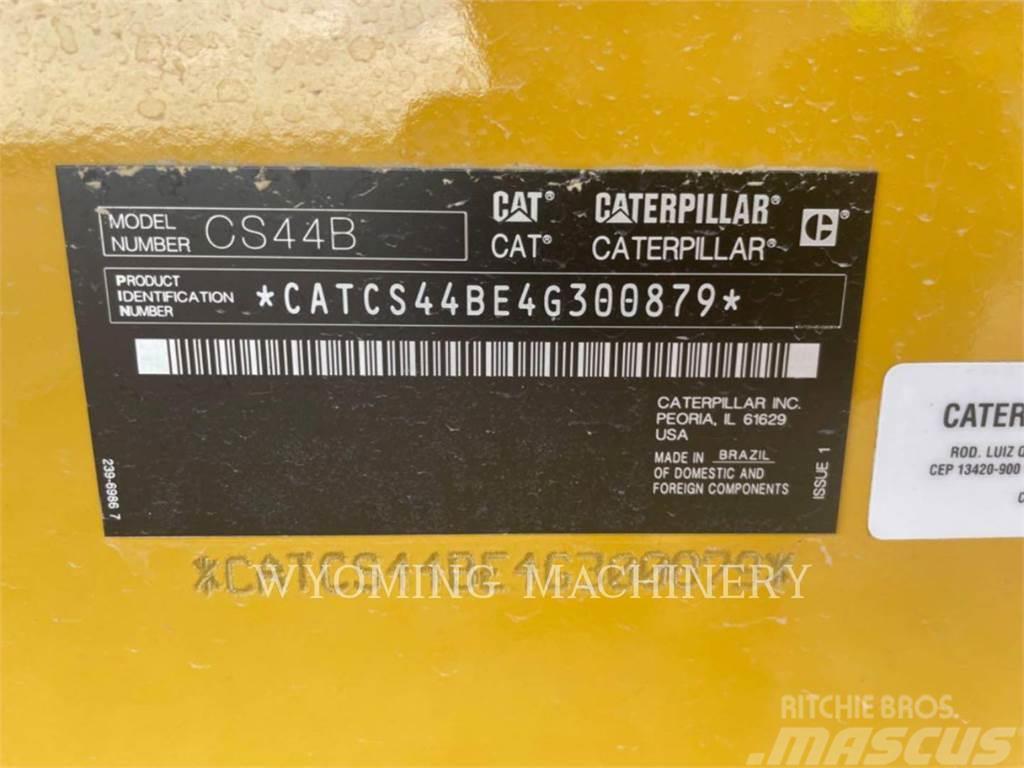 CAT CS44B Spruzzatrici di bitume
