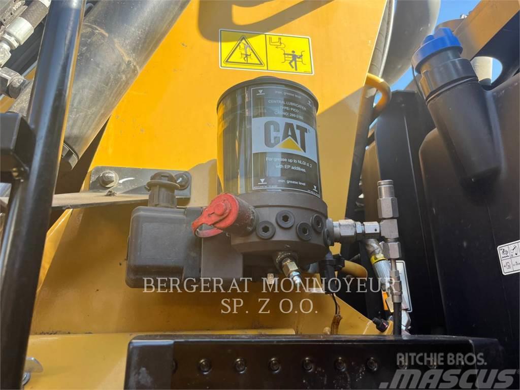 CAT MH3022 Escavatori gommati