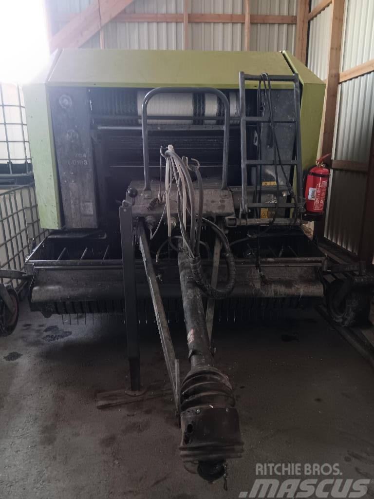 CLAAS Rollant 355 Rotopresse
