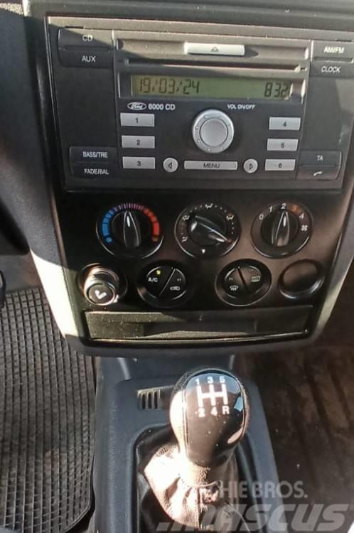 Ford Transit Connect Auto