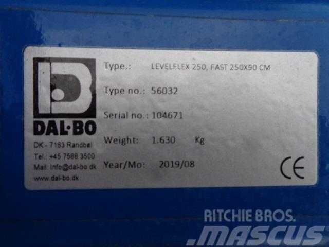 Dal-Bo Frontpakker Levelflex 250 Rulli compressori