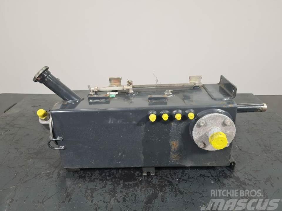 Komatsu PC26MR-3 Cabine e interni