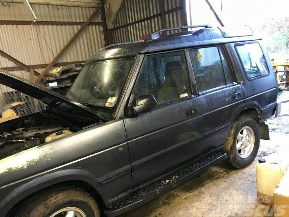 Land Rover Discovery 300 TDi n s front wing £50 Altro