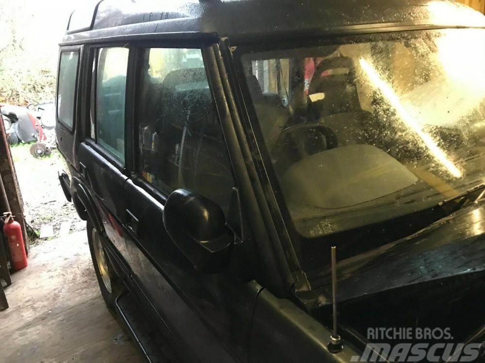 Land Rover Discovery 300 TDi offside front door £90 Altro