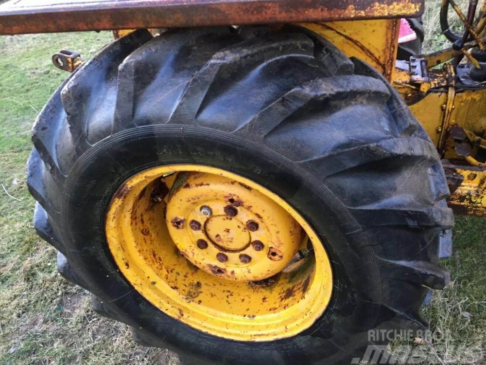 Massey Ferguson 135 Loader tractor £1750 Pale frontali e scavatori