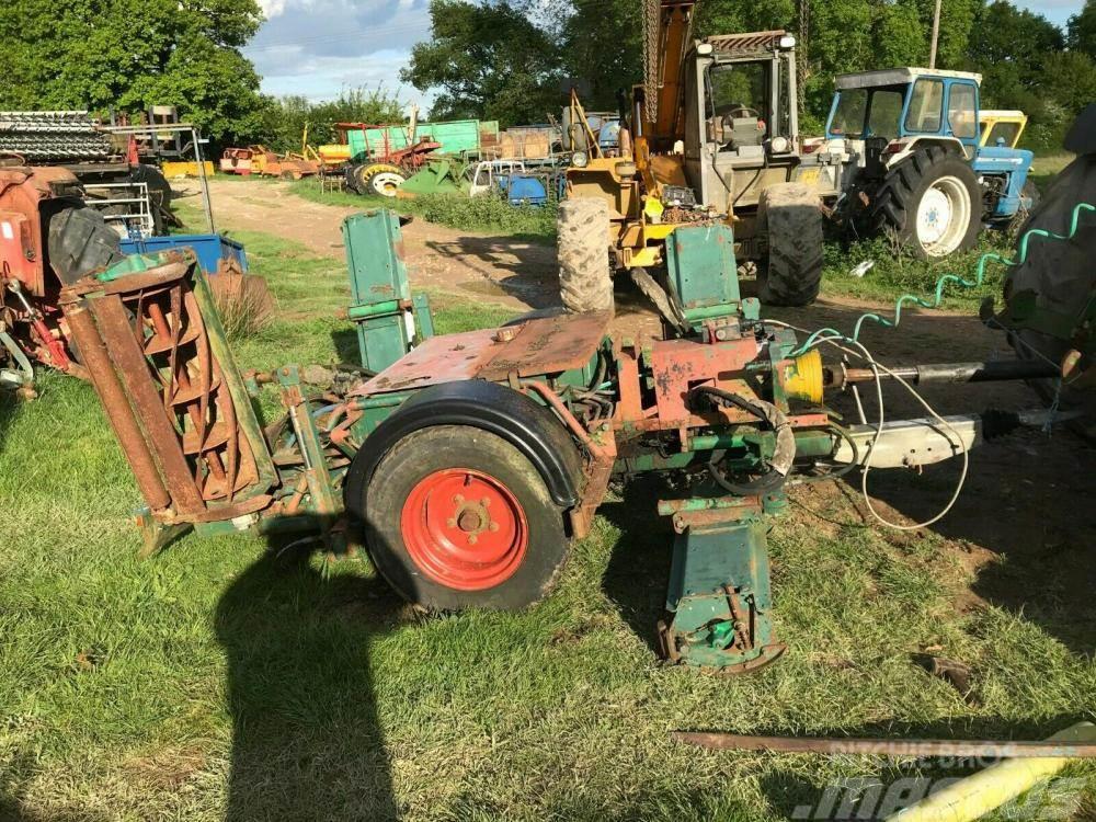Ransomes gang mower 5 reel - tractor driven - £750 Trattorini tagliaerba