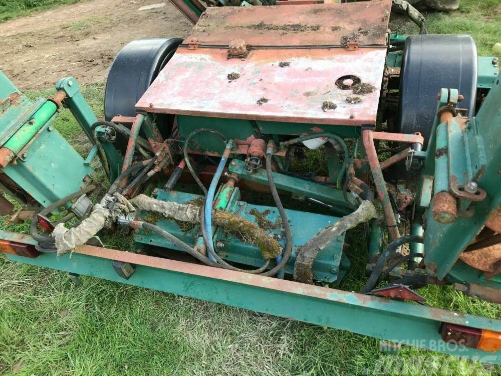 Ransomes gang mower 5 reel - tractor driven - £750 Trattorini tagliaerba