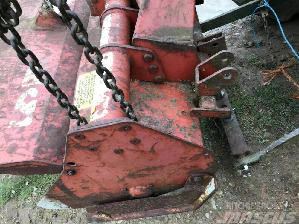  Rotovator suit compact tractor 4 foot wide £480 Trattori