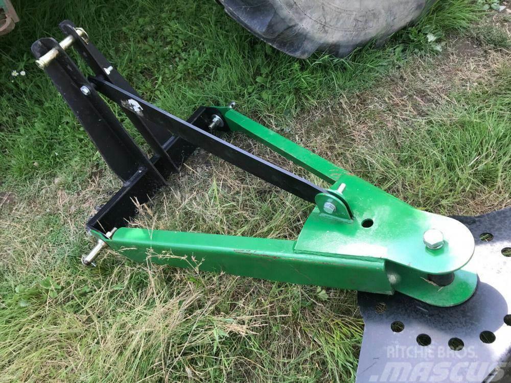  Tractor mounted scraper blade Trattori