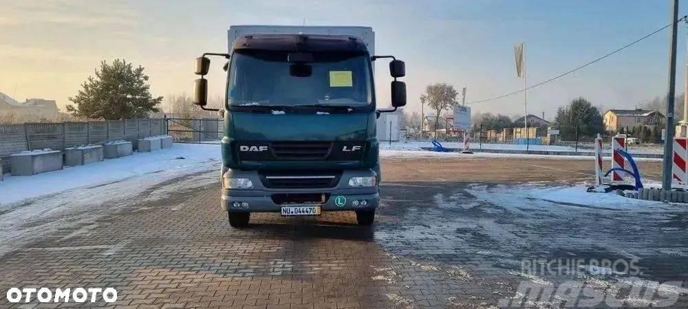 DAF LF55.250 Camion per trasporto animali