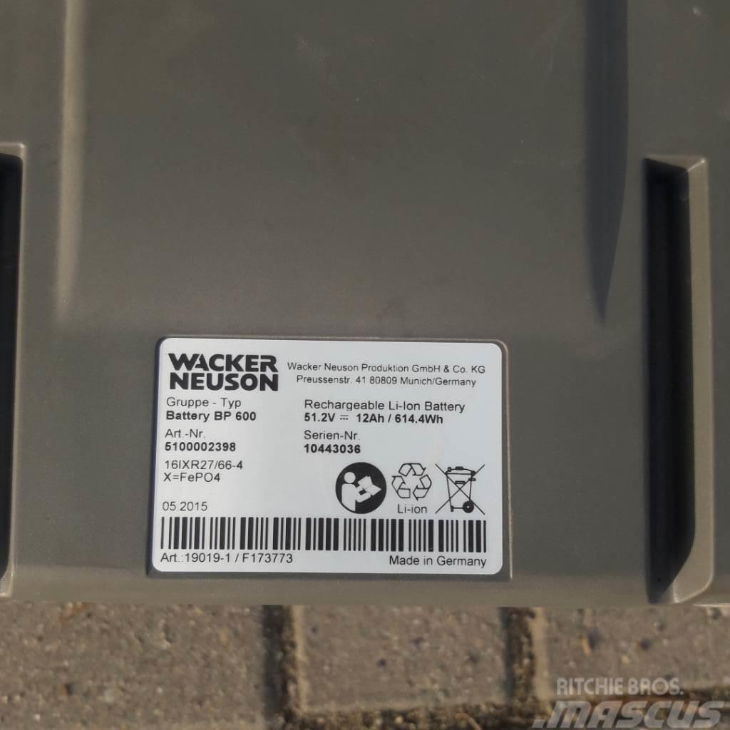 Wacker Neuson AS 50 Vibrocostipatore verticale