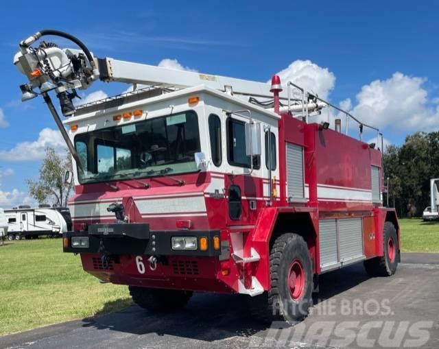  2001 OSHKOSH TI-1500AF4X4 FIRE TRUCK SKY BOOM 2001 Camion Pompieri