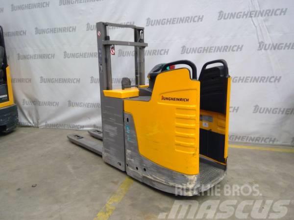 Jungheinrich ERD 220 Carelli stoccatori  automatici-usati