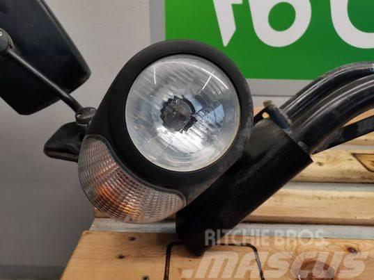 Deutz-Fahr Agrovector front lamp cover Cabine e interni