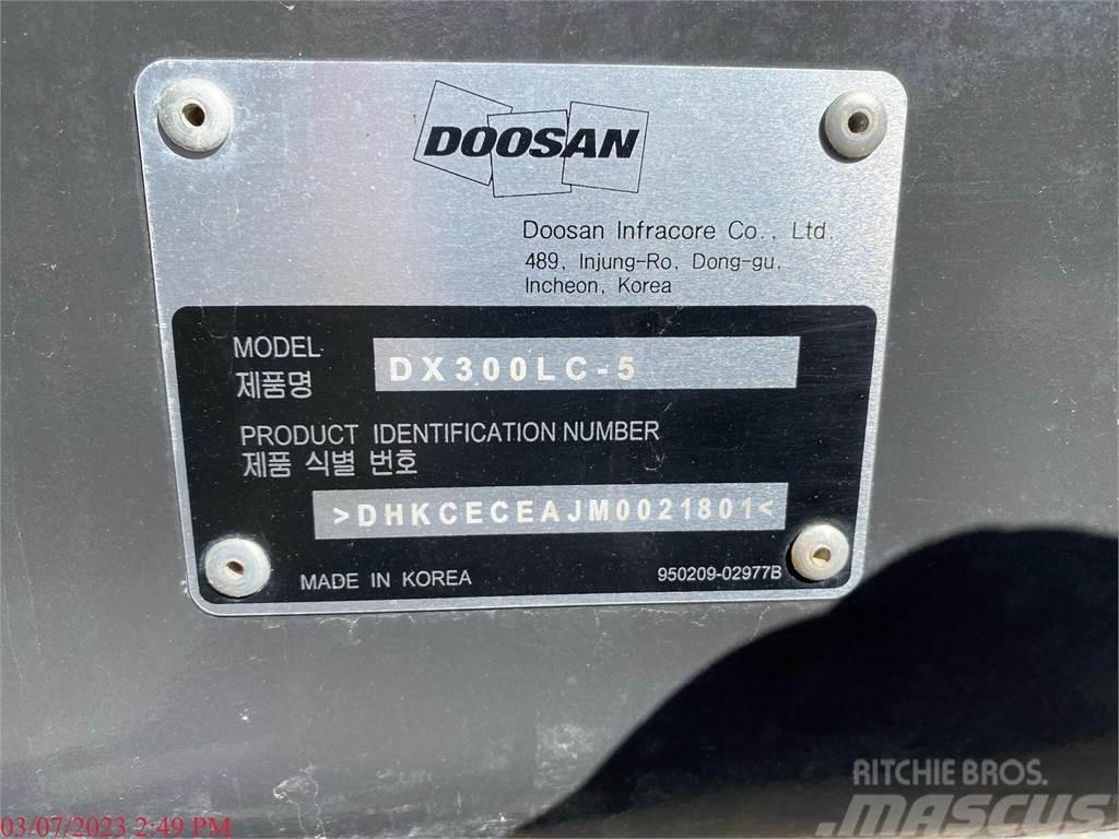 Doosan DX300 LC-5 Movimentazione rifiuti