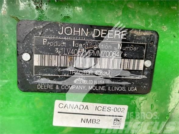 John Deere 4052M Trattori