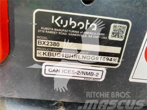 Kubota BX2380 Trattori
