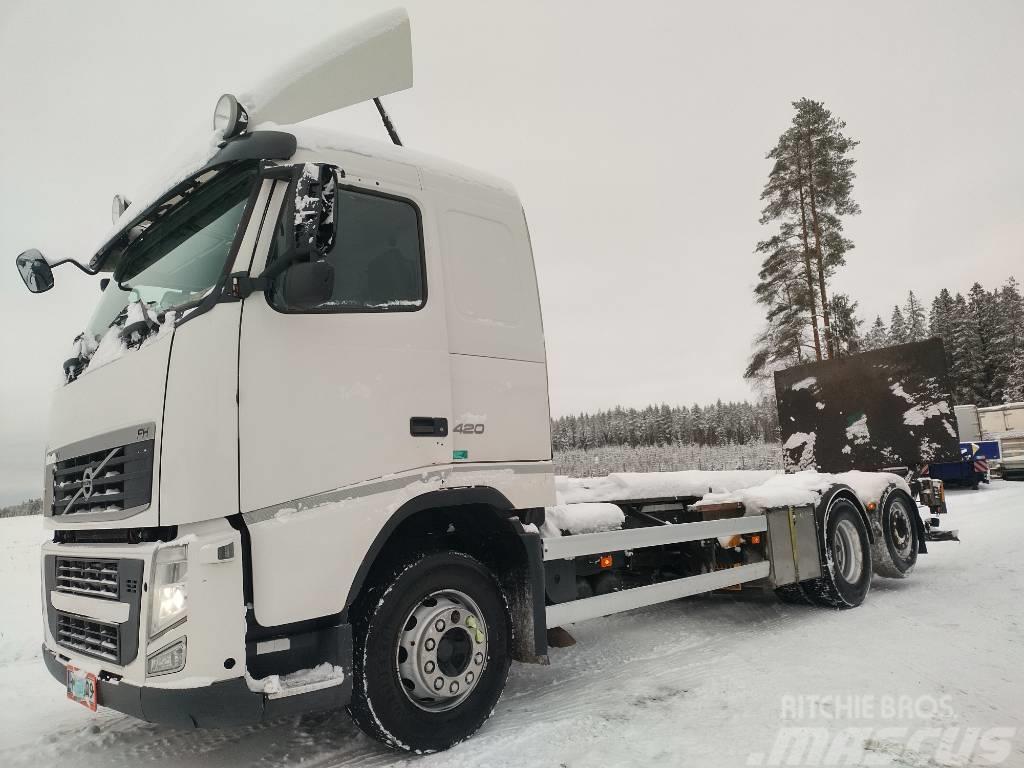 Volvo FH13 6x2 hydr.tasonostolaite,pl-nostin Camion portacontainer