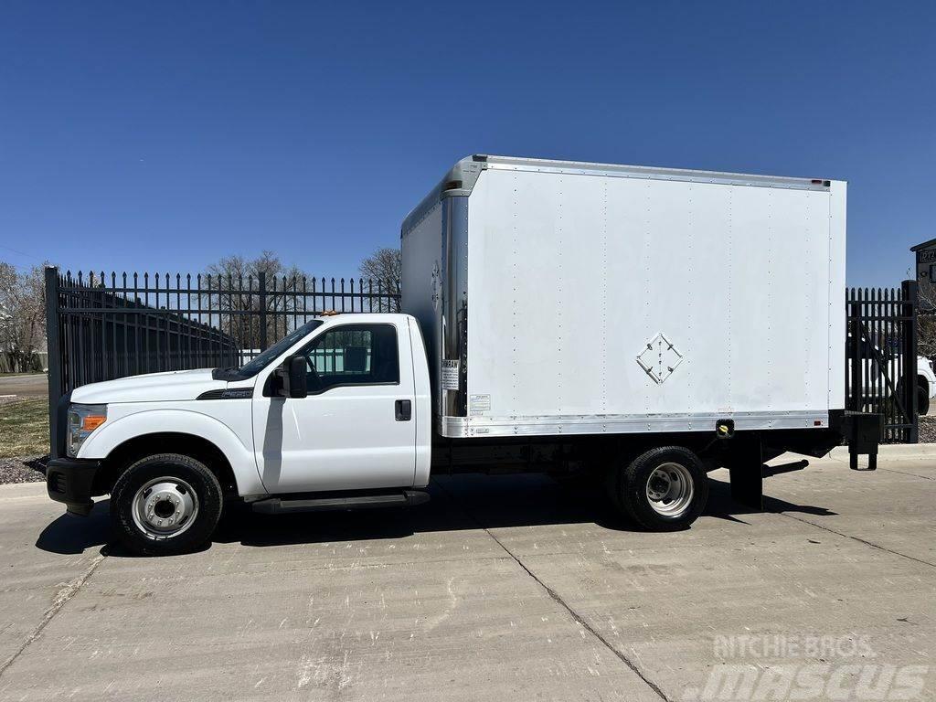 Ford F-350 12’Long Van Body With Lift Gate Camion cassonati