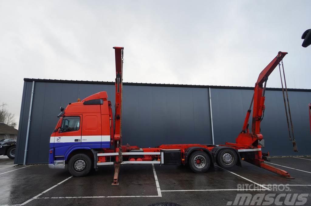 Volvo FM360 6X2 SIDE LOADER FOR 20FT CONTAINER Camion con cassone scarrabile
