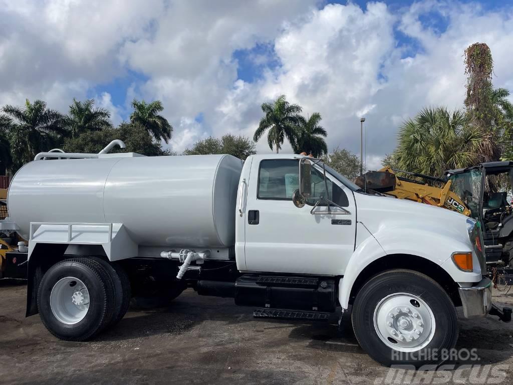 Ford F 750 SD Autocisterne