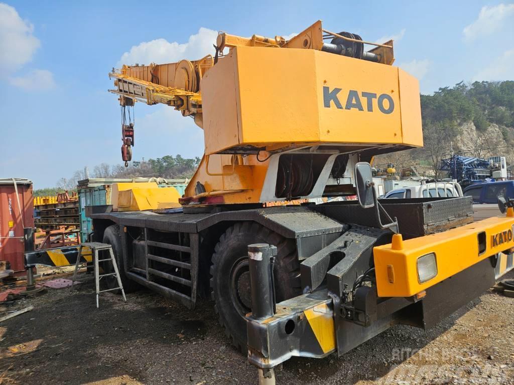 Kato KR 45-1 Gru per terreni difficili