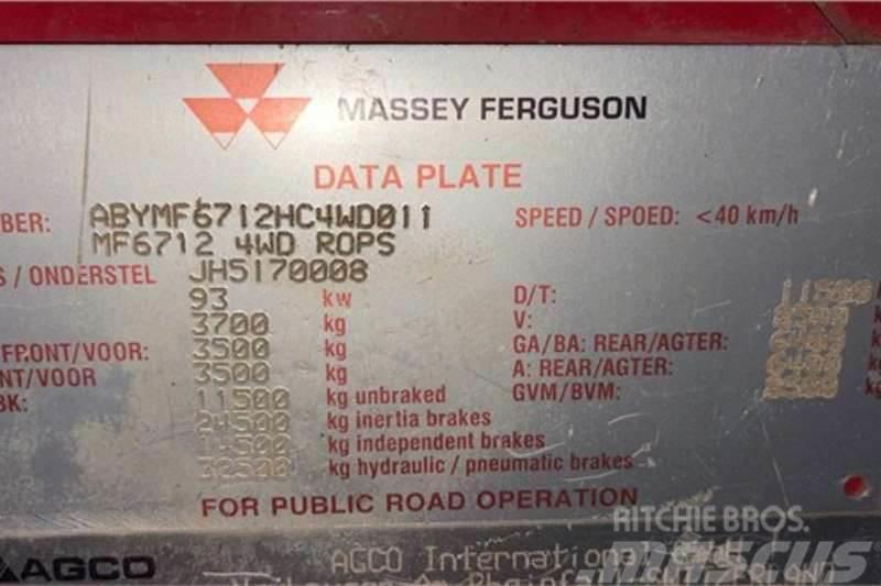 Massey Ferguson 6712 Trattori