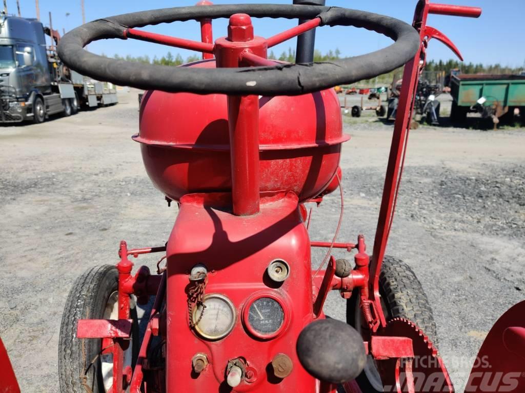 Massey Ferguson Harris traktori Trattori