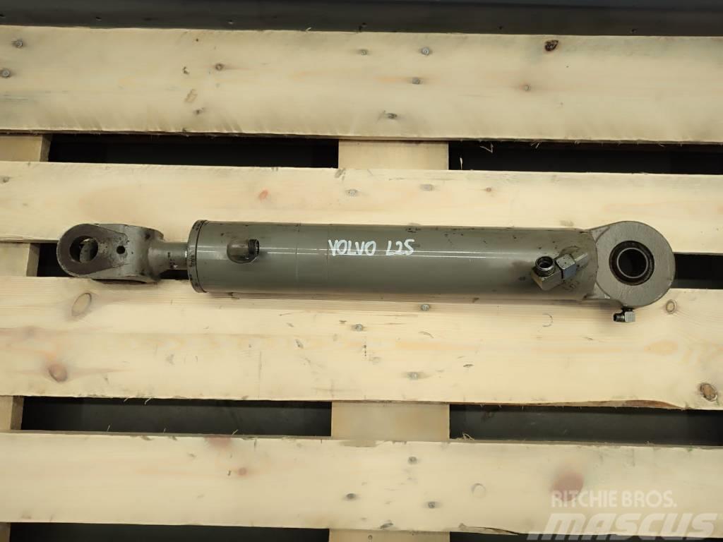 Volvo L25 hydraulic steering cylinder Componenti idrauliche