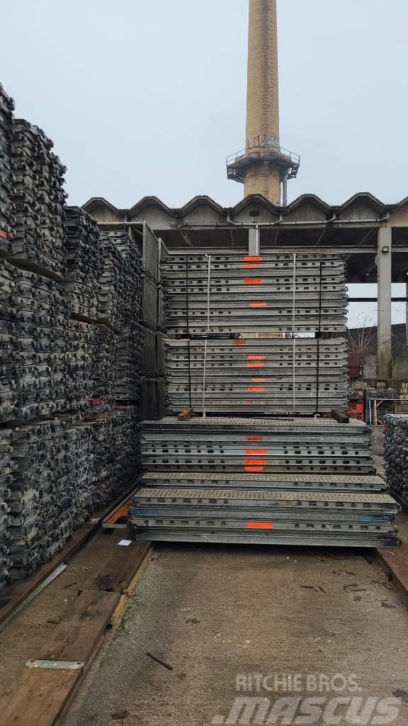 Layher U-Steel Decks 2,57m Ponteggi e impalcature