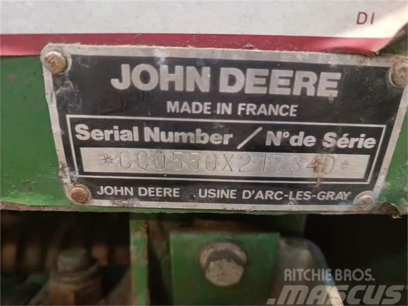 John Deere 550 Rundballepresser med garnbinder Rotopresse
