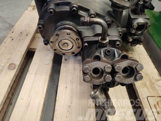 CLAAS Scorpion 7045 (581108) gearbox Trasmissione