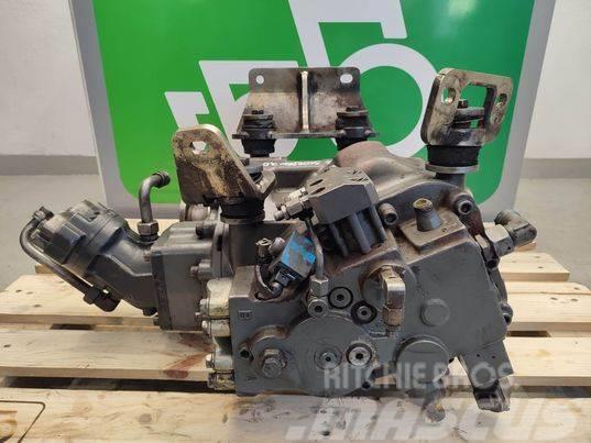 CLAAS Scorpion 7045 (581108) gearbox Trasmissione