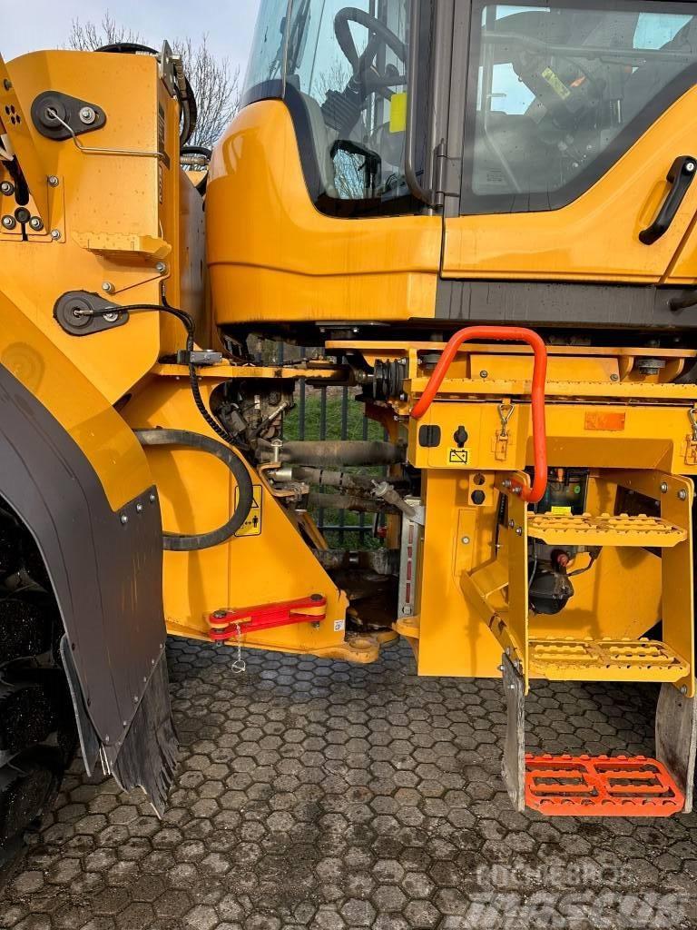 Volvo L110H 2020 with only 710 hours Pale gommate