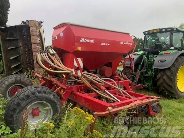 Horsch Moore uni-drill PD400 Perforatrici